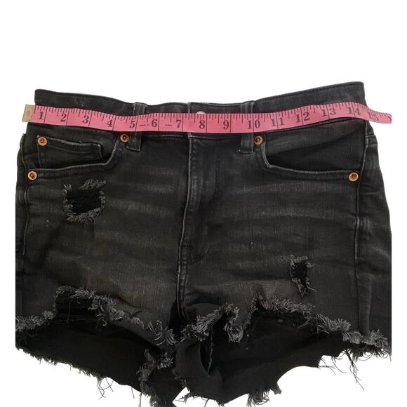 American Eagle Next Level Black Distressed Frayed Hem Denim Shorts Size 6 - Picture 6 of 12